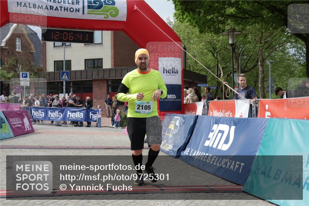10.05.2026 - 8. Wedeler Halbmarathon Yannick Fuchs http://msf.ph/oto/9725301 10.05.2026 12:06:40 Ziel 495, 2105 meine-sportfotos.de