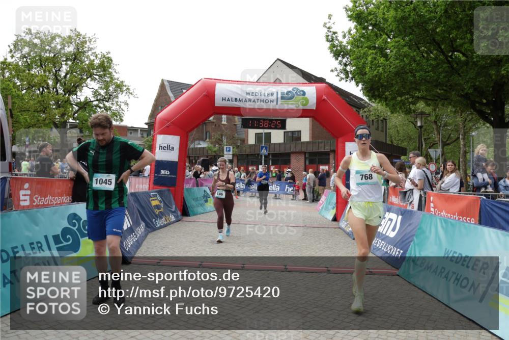 10.05.2026 - 8. Wedeler Halbmarathon Yannick Fuchs http://msf.ph/oto/9725420 10.05.2026 11:38:23 Ziel 146, 360, 768, 922, 1045, 2040 meine-sportfotos.de