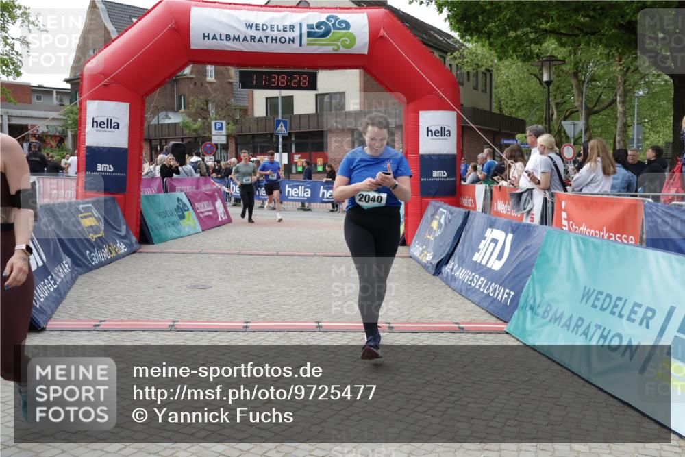 10.05.2026 - 8. Wedeler Halbmarathon Yannick Fuchs http://msf.ph/oto/9725477 10.05.2026 11:38:26 Ziel 146, 360, 688, 765, 768, 2040 meine-sportfotos.de