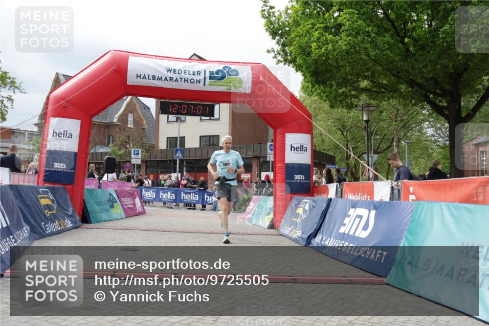 10.05.2026 - 8. Wedeler Halbmarathon Yannick Fuchs http://msf.ph/oto/9725505 10.05.2026 12:06:59 Ziel 399, 631 meine-sportfotos.de