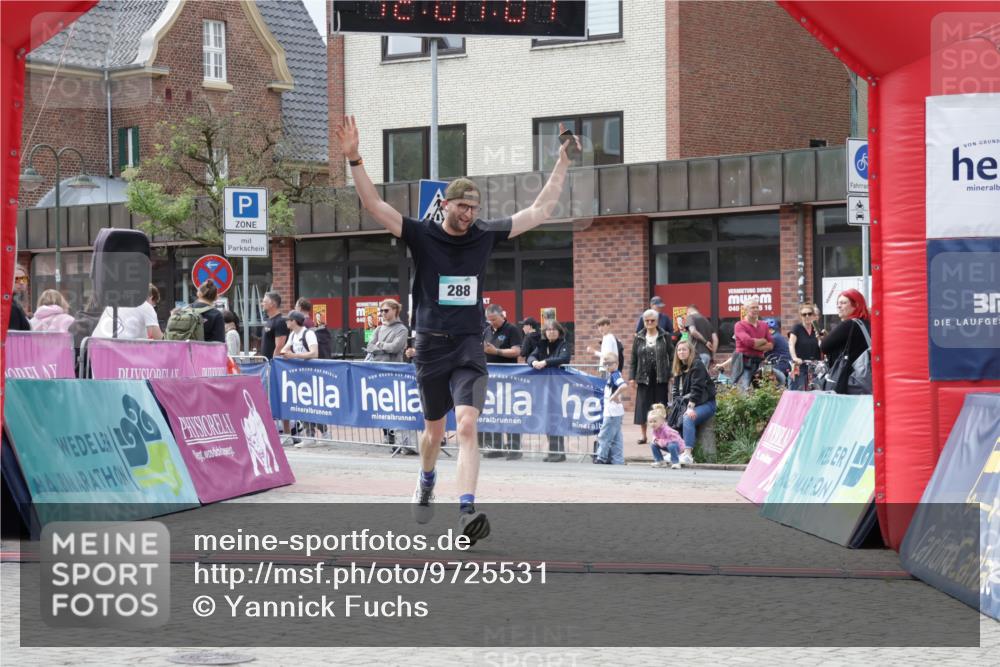 10.05.2026 - 8. Wedeler Halbmarathon Yannick Fuchs http://msf.ph/oto/9725531 10.05.2026 12:07:05 Ziel 288, 399 meine-sportfotos.de