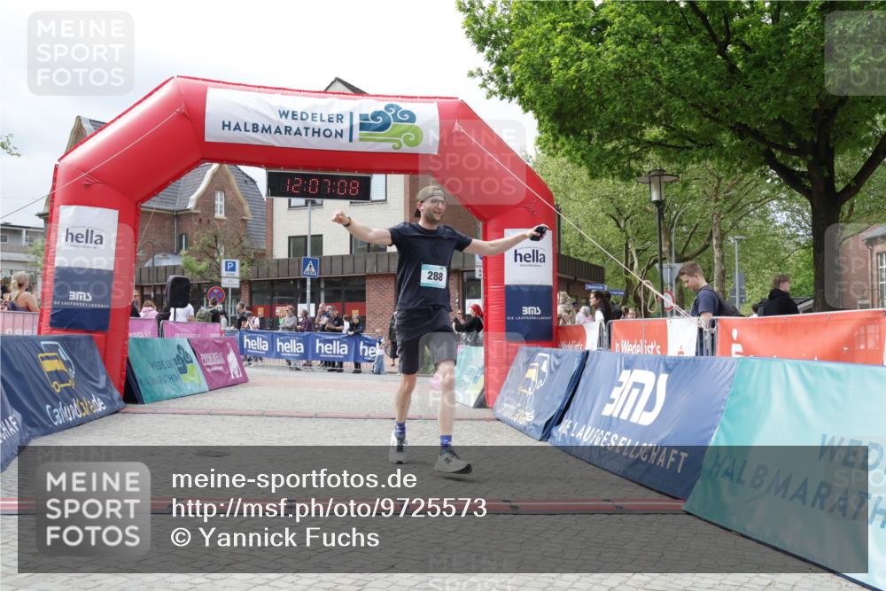 10.05.2026 - 8. Wedeler Halbmarathon Yannick Fuchs http://msf.ph/oto/9725573 10.05.2026 12:07:06 Ziel 288 meine-sportfotos.de