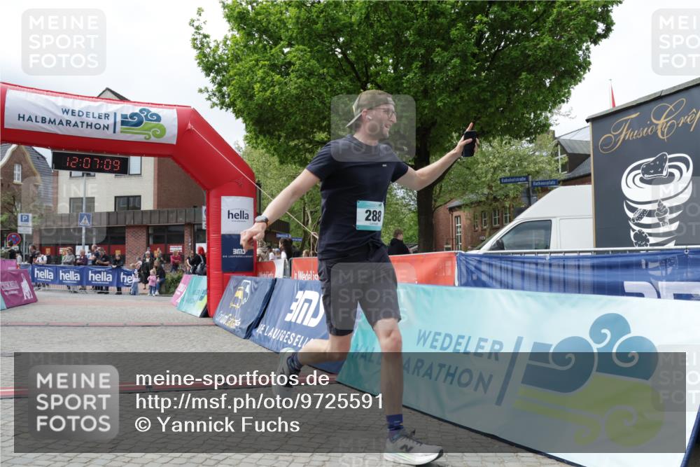 10.05.2026 - 8. Wedeler Halbmarathon Yannick Fuchs http://msf.ph/oto/9725591 10.05.2026 12:07:07 Ziel 288 meine-sportfotos.de