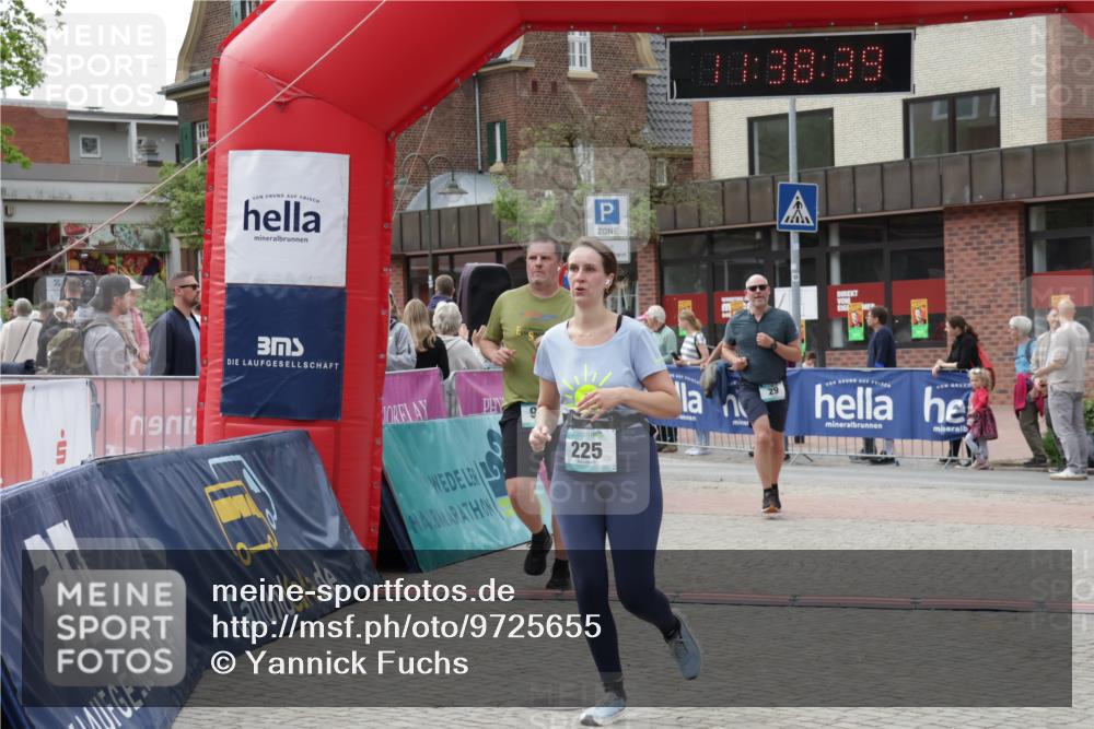 10.05.2026 - 8. Wedeler Halbmarathon Yannick Fuchs http://msf.ph/oto/9725655 10.05.2026 11:38:37 Ziel 29, 225, 425, 911 meine-sportfotos.de