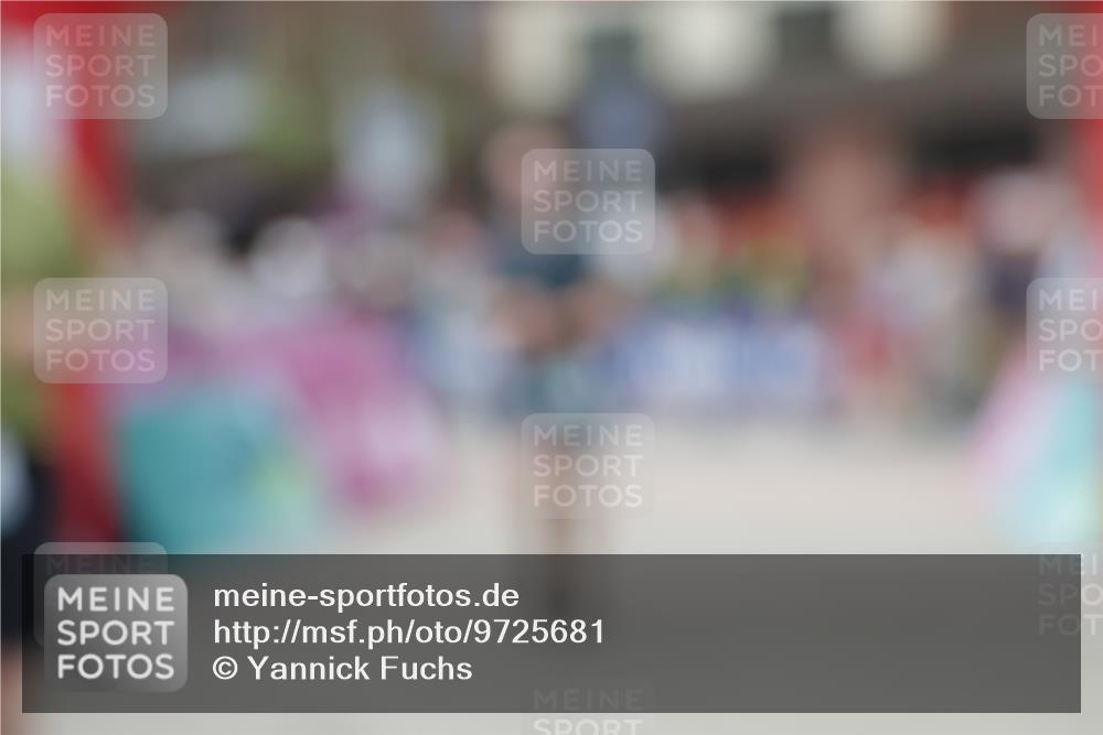 10.05.2026 - 8. Wedeler Halbmarathon Yannick Fuchs http://msf.ph/oto/9725681 10.05.2026 11:38:40 Ziel 29, 225, 911 meine-sportfotos.de