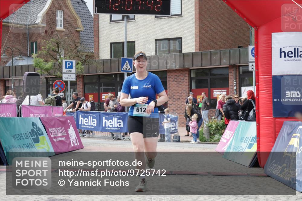10.05.2026 - 8. Wedeler Halbmarathon Yannick Fuchs http://msf.ph/oto/9725742 10.05.2026 12:07:40 Ziel 612, 662 meine-sportfotos.de