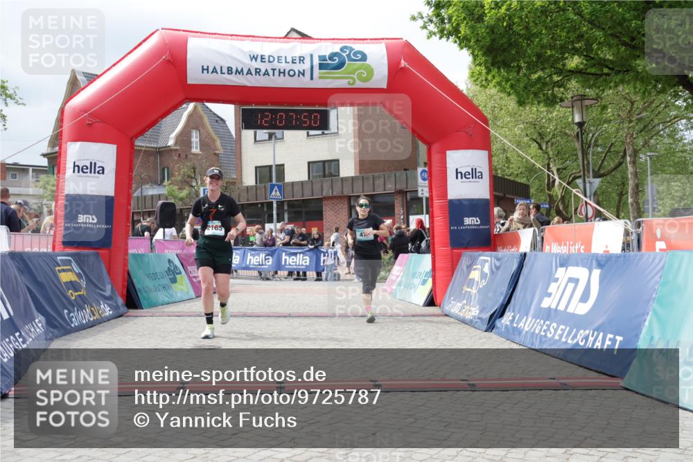 10.05.2026 - 8. Wedeler Halbmarathon Yannick Fuchs http://msf.ph/oto/9725787 10.05.2026 12:07:49 Ziel 475, 642, 2185 meine-sportfotos.de