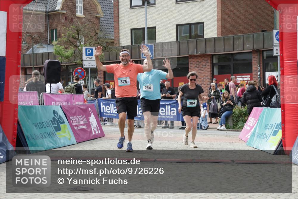 10.05.2026 - 8. Wedeler Halbmarathon Yannick Fuchs http://msf.ph/oto/9726226 10.05.2026 12:08:32 Ziel 171, 254, 376, 384, 1002 meine-sportfotos.de