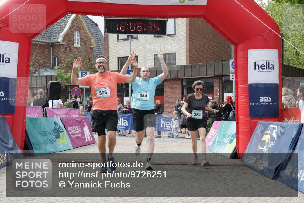 10.05.2026 - 8. Wedeler Halbmarathon Yannick Fuchs http://msf.ph/oto/9726251 10.05.2026 12:08:33 Ziel 171, 254, 376, 384, 1002 meine-sportfotos.de