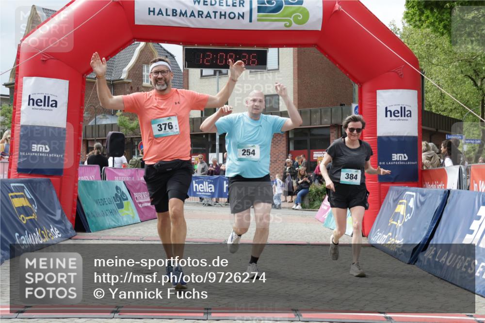 10.05.2026 - 8. Wedeler Halbmarathon Yannick Fuchs http://msf.ph/oto/9726274 10.05.2026 12:08:34 Ziel 171, 254, 376, 384, 1002 meine-sportfotos.de