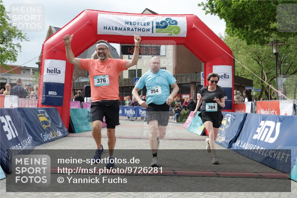 10.05.2026 - 8. Wedeler Halbmarathon Yannick Fuchs http://msf.ph/oto/9726281 10.05.2026 12:08:35 Ziel 171, 254, 376, 384 meine-sportfotos.de