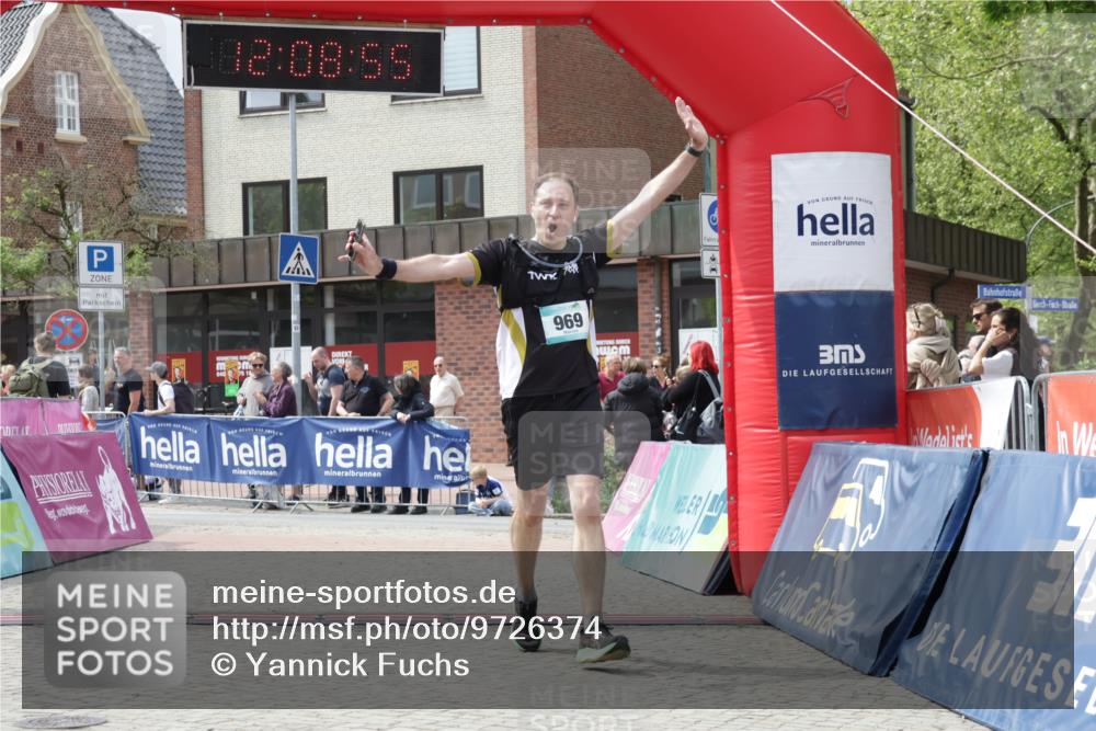 10.05.2026 - 8. Wedeler Halbmarathon Yannick Fuchs http://msf.ph/oto/9726374 10.05.2026 12:08:54 Ziel 431, 969 meine-sportfotos.de