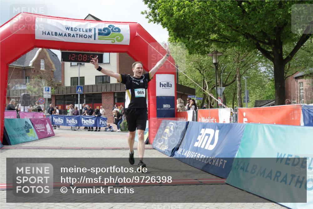 10.05.2026 - 8. Wedeler Halbmarathon Yannick Fuchs http://msf.ph/oto/9726398 10.05.2026 12:08:54 Ziel 431, 969 meine-sportfotos.de