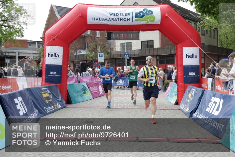 10.05.2026 - 8. Wedeler Halbmarathon Yannick Fuchs http://msf.ph/oto/9726401 10.05.2026 11:39:48 Ziel 402, 434, 585, 844, 1028, 1054, 2011 meine-sportfotos.de