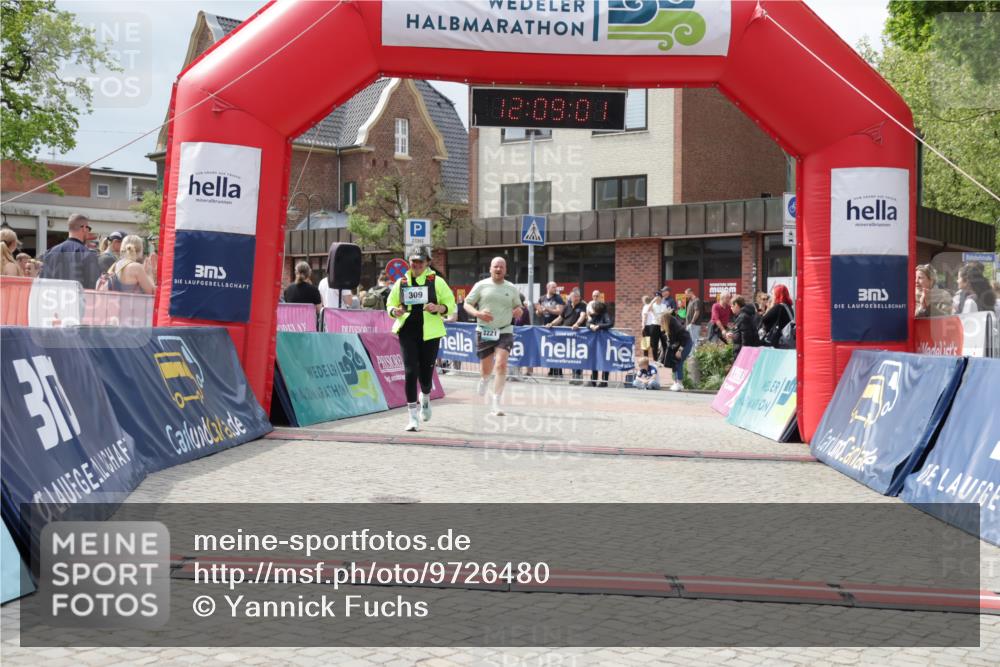 10.05.2026 - 8. Wedeler Halbmarathon Yannick Fuchs http://msf.ph/oto/9726480 10.05.2026 12:08:59 Ziel 309, 969 meine-sportfotos.de