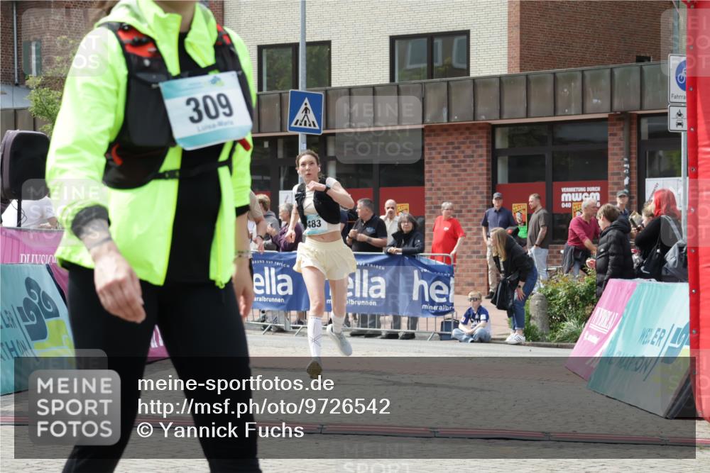 10.05.2026 - 8. Wedeler Halbmarathon Yannick Fuchs http://msf.ph/oto/9726542 10.05.2026 12:09:05 Ziel 132, 255, 309, 483 meine-sportfotos.de