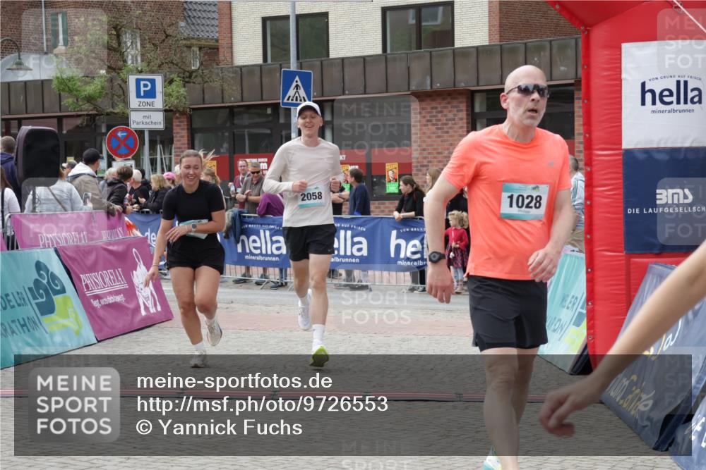 10.05.2026 - 8. Wedeler Halbmarathon Yannick Fuchs http://msf.ph/oto/9726553 10.05.2026 11:39:54 Ziel 434, 585, 844, 1028, 1054, 2058, 2175 meine-sportfotos.de