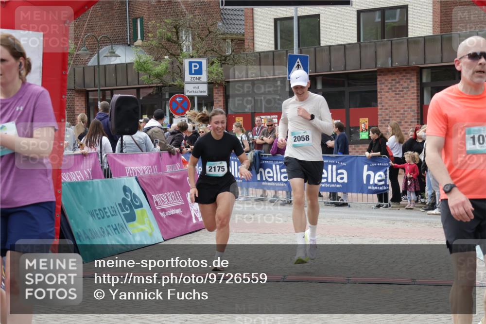 10.05.2026 - 8. Wedeler Halbmarathon Yannick Fuchs http://msf.ph/oto/9726559 10.05.2026 11:39:55 Ziel 434, 1028, 1054, 2058, 2175 meine-sportfotos.de