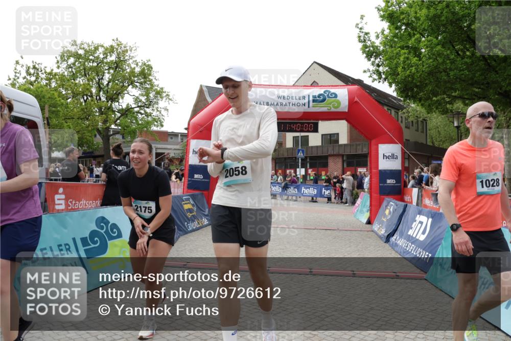 10.05.2026 - 8. Wedeler Halbmarathon Yannick Fuchs http://msf.ph/oto/9726612 10.05.2026 11:39:58 Ziel 217, 864, 1028, 2058, 2175 meine-sportfotos.de