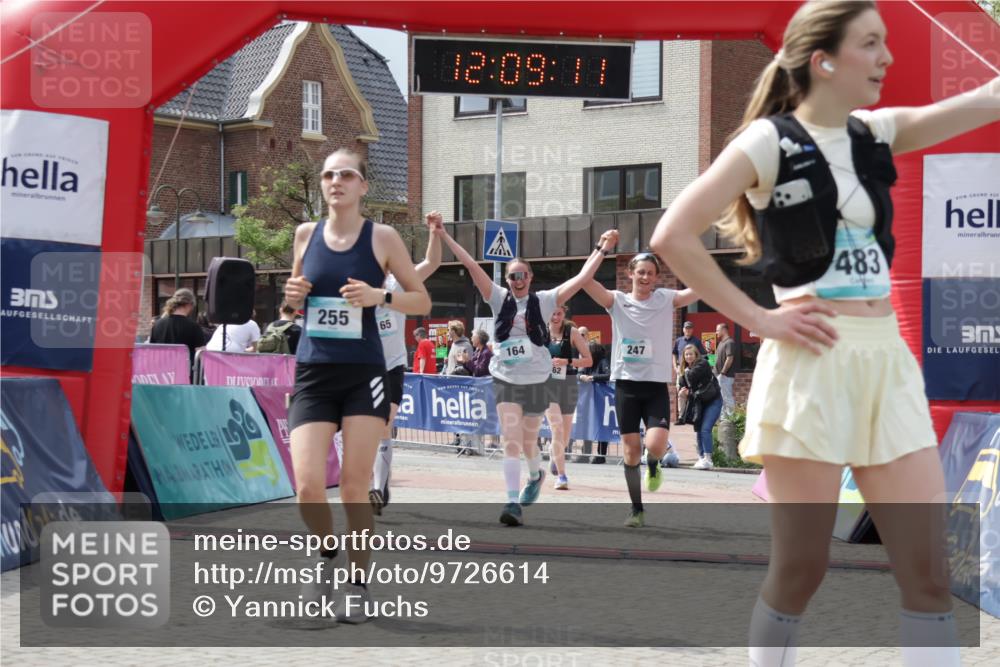 10.05.2026 - 8. Wedeler Halbmarathon Yannick Fuchs http://msf.ph/oto/9726614 10.05.2026 12:09:09 Ziel 132, 164, 165, 247, 255, 483, 762 meine-sportfotos.de