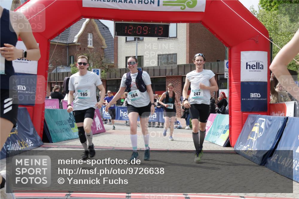 10.05.2026 - 8. Wedeler Halbmarathon Yannick Fuchs http://msf.ph/oto/9726638 10.05.2026 12:09:11 Ziel 132, 164, 165, 247, 255, 483, 762, 1039 meine-sportfotos.de