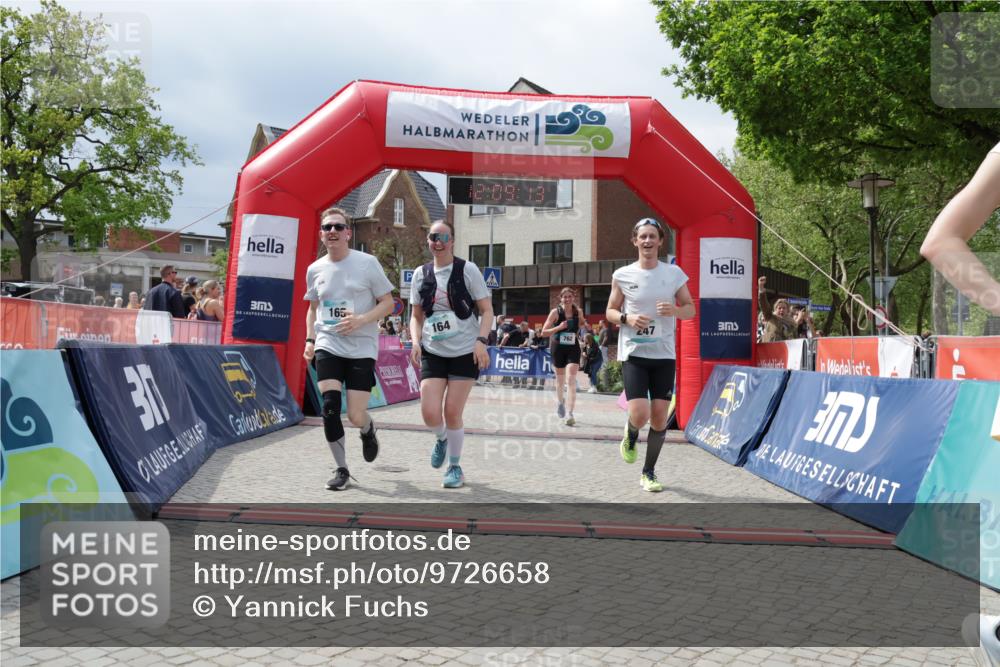 10.05.2026 - 8. Wedeler Halbmarathon Yannick Fuchs http://msf.ph/oto/9726658 10.05.2026 12:09:11 Ziel 132, 164, 165, 247, 255, 483, 762, 1039 meine-sportfotos.de