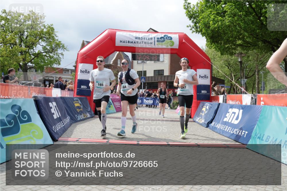 10.05.2026 - 8. Wedeler Halbmarathon Yannick Fuchs http://msf.ph/oto/9726665 10.05.2026 12:09:11 Ziel 132, 164, 165, 247, 255, 483, 762, 1039 meine-sportfotos.de