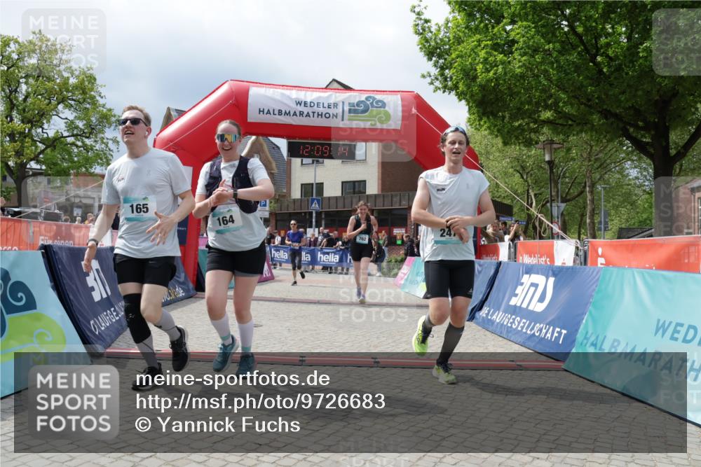 10.05.2026 - 8. Wedeler Halbmarathon Yannick Fuchs http://msf.ph/oto/9726683 10.05.2026 12:09:12 Ziel 132, 164, 165, 247, 255, 483, 762, 1039 meine-sportfotos.de