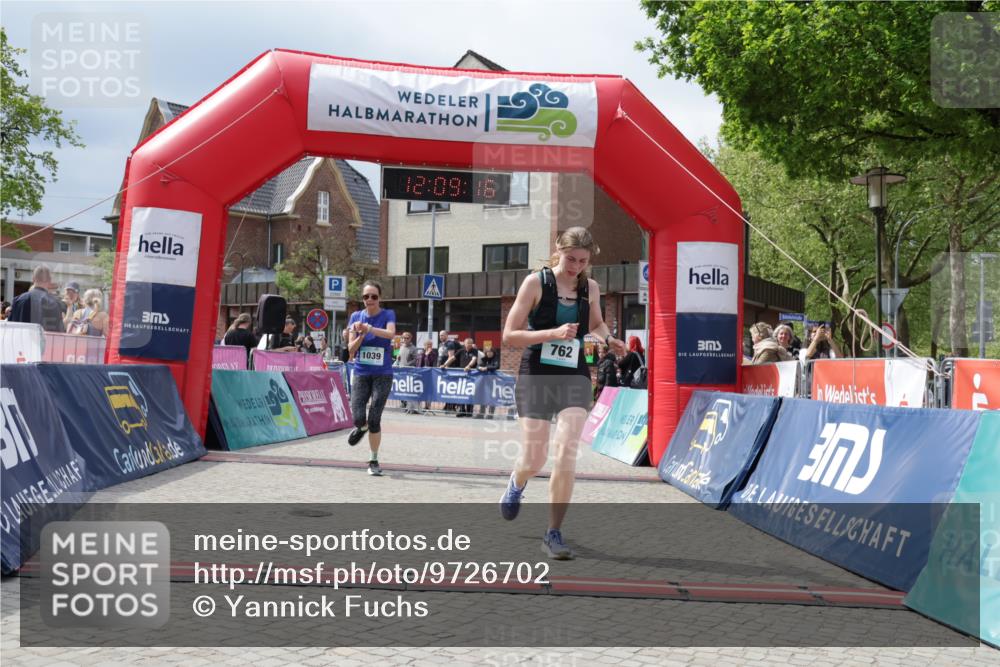 10.05.2026 - 8. Wedeler Halbmarathon Yannick Fuchs http://msf.ph/oto/9726702 10.05.2026 12:09:14 Ziel 164, 165, 247, 255, 762, 1039 meine-sportfotos.de