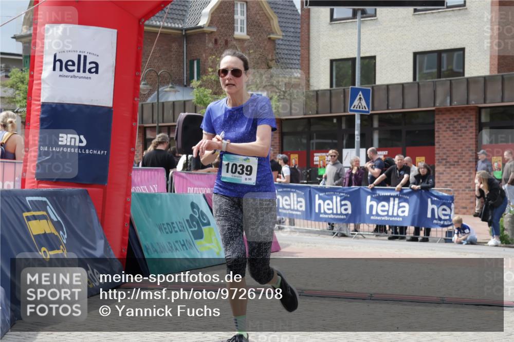 10.05.2026 - 8. Wedeler Halbmarathon Yannick Fuchs http://msf.ph/oto/9726708 10.05.2026 12:09:15 Ziel 164, 165, 247, 255, 762, 1039 meine-sportfotos.de
