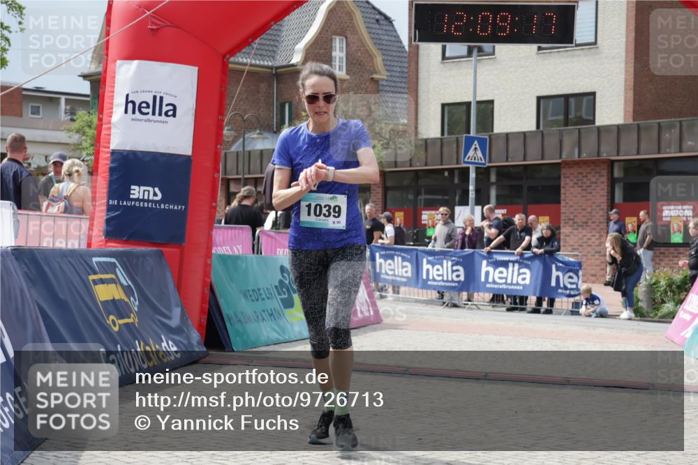 10.05.2026 - 8. Wedeler Halbmarathon Yannick Fuchs http://msf.ph/oto/9726713 10.05.2026 12:09:15 Ziel 164, 165, 247, 255, 762, 1039 meine-sportfotos.de
