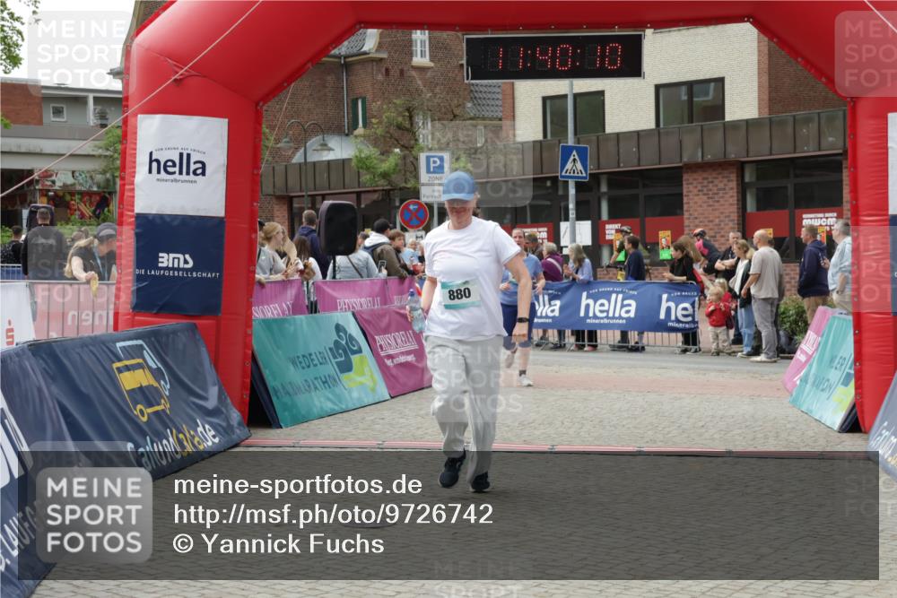 10.05.2026 - 8. Wedeler Halbmarathon Yannick Fuchs http://msf.ph/oto/9726742 10.05.2026 11:40:08 Ziel 628, 817 meine-sportfotos.de