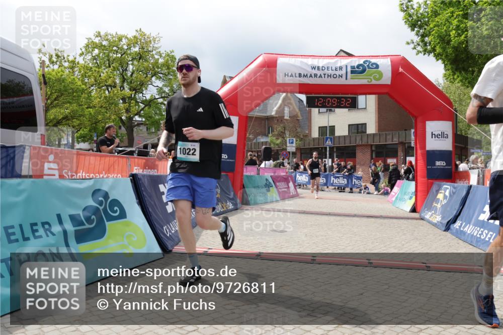 10.05.2026 - 8. Wedeler Halbmarathon Yannick Fuchs http://msf.ph/oto/9726811 10.05.2026 12:09:30 Ziel 622, 1022, 2173 meine-sportfotos.de