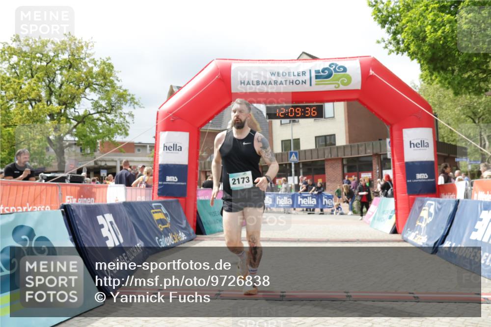 10.05.2026 - 8. Wedeler Halbmarathon Yannick Fuchs http://msf.ph/oto/9726838 10.05.2026 12:09:34 Ziel 622, 1022, 2173 meine-sportfotos.de