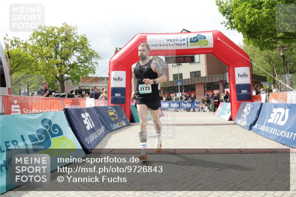 10.05.2026 - 8. Wedeler Halbmarathon Yannick Fuchs http://msf.ph/oto/9726843 10.05.2026 12:09:34 Ziel 622, 1022, 2173 meine-sportfotos.de