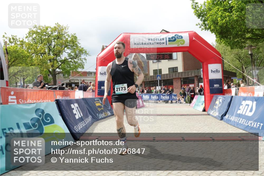 10.05.2026 - 8. Wedeler Halbmarathon Yannick Fuchs http://msf.ph/oto/9726847 10.05.2026 12:09:34 Ziel 622, 1022, 2173 meine-sportfotos.de