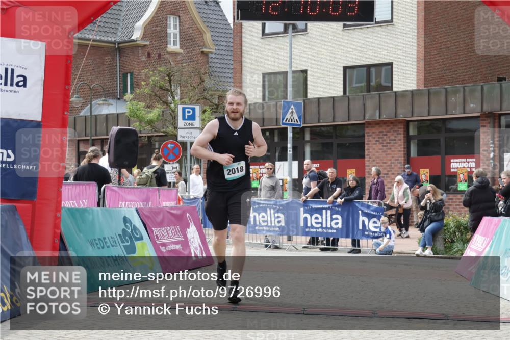 10.05.2026 - 8. Wedeler Halbmarathon Yannick Fuchs http://msf.ph/oto/9726996 10.05.2026 12:10:01 Ziel 2018 meine-sportfotos.de