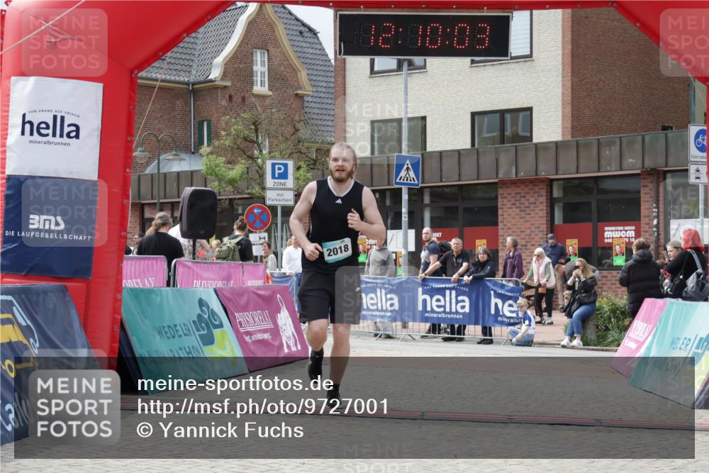 10.05.2026 - 8. Wedeler Halbmarathon Yannick Fuchs http://msf.ph/oto/9727001 10.05.2026 12:10:01 Ziel 2018 meine-sportfotos.de
