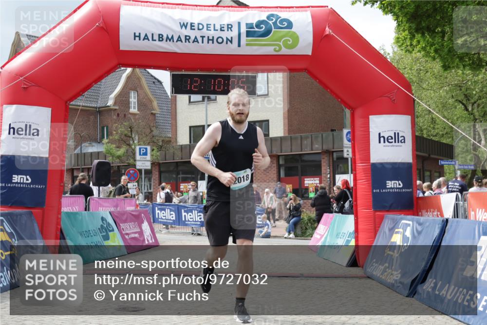 10.05.2026 - 8. Wedeler Halbmarathon Yannick Fuchs http://msf.ph/oto/9727032 10.05.2026 12:10:03 Ziel 2018 meine-sportfotos.de