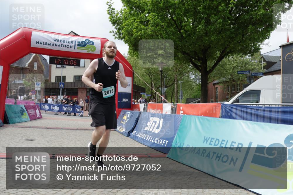 10.05.2026 - 8. Wedeler Halbmarathon Yannick Fuchs http://msf.ph/oto/9727052 10.05.2026 12:10:04 Ziel 2018 meine-sportfotos.de