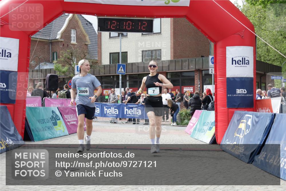 10.05.2026 - 8. Wedeler Halbmarathon Yannick Fuchs http://msf.ph/oto/9727121 10.05.2026 12:10:10 Ziel 7, 2009 meine-sportfotos.de