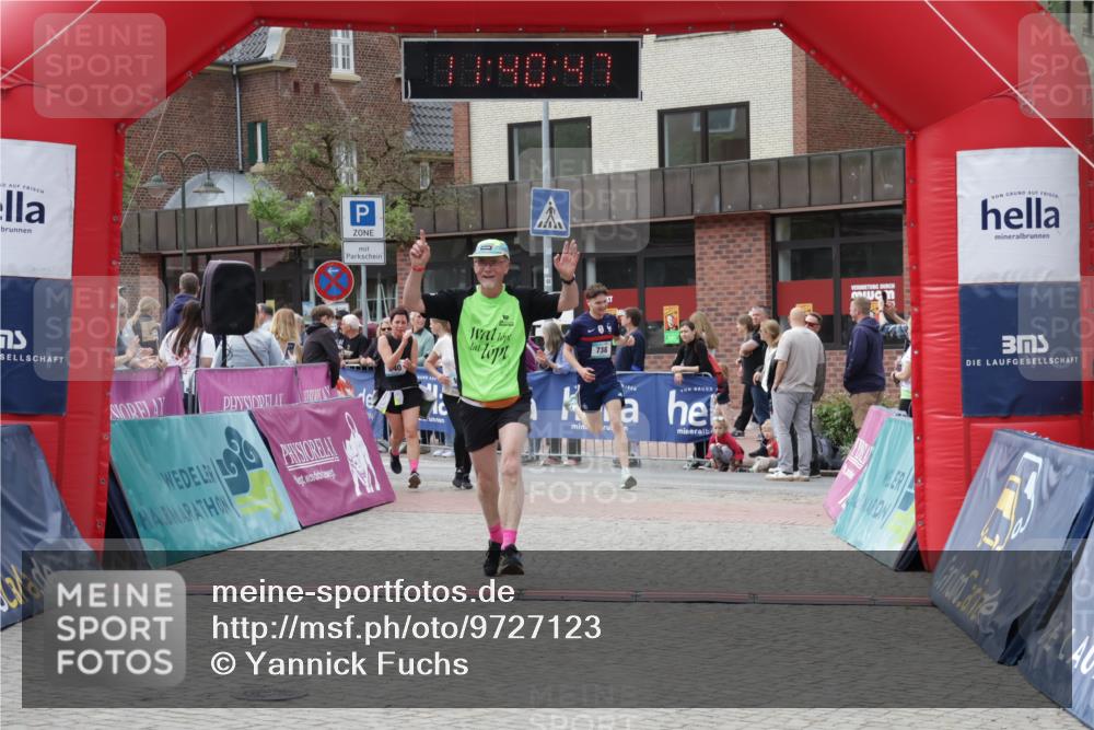 10.05.2026 - 8. Wedeler Halbmarathon Yannick Fuchs http://msf.ph/oto/9727123 10.05.2026 11:40:46 Ziel 340, 591, 639, 738, 1001 meine-sportfotos.de