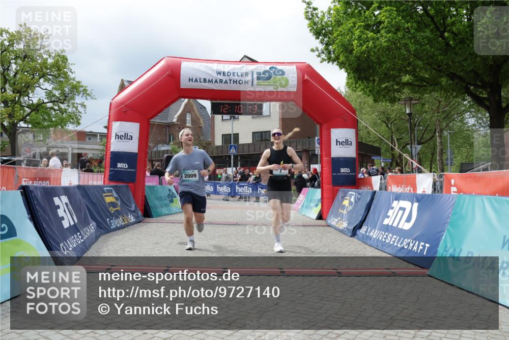 10.05.2026 - 8. Wedeler Halbmarathon Yannick Fuchs http://msf.ph/oto/9727140 10.05.2026 12:10:11 Ziel 7, 2009 meine-sportfotos.de
