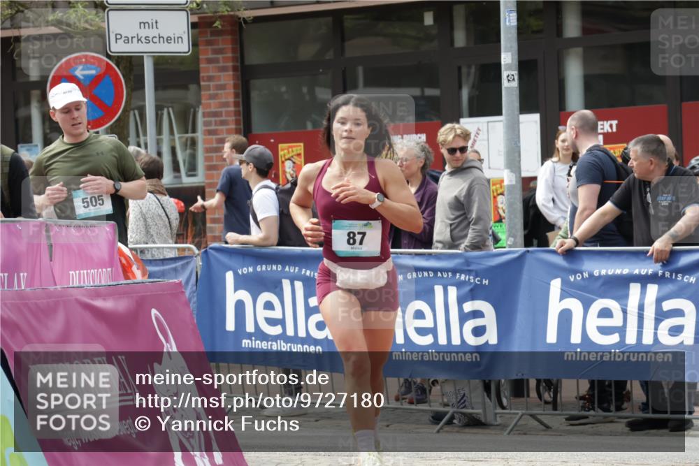 10.05.2026 - 8. Wedeler Halbmarathon Yannick Fuchs http://msf.ph/oto/9727180 10.05.2026 12:10:18 Ziel 87, 505 meine-sportfotos.de