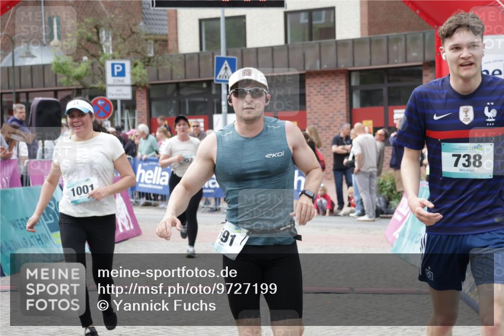 10.05.2026 - 8. Wedeler Halbmarathon Yannick Fuchs http://msf.ph/oto/9727199 10.05.2026 11:40:51 Ziel 340, 591, 639, 738, 957, 1001 meine-sportfotos.de