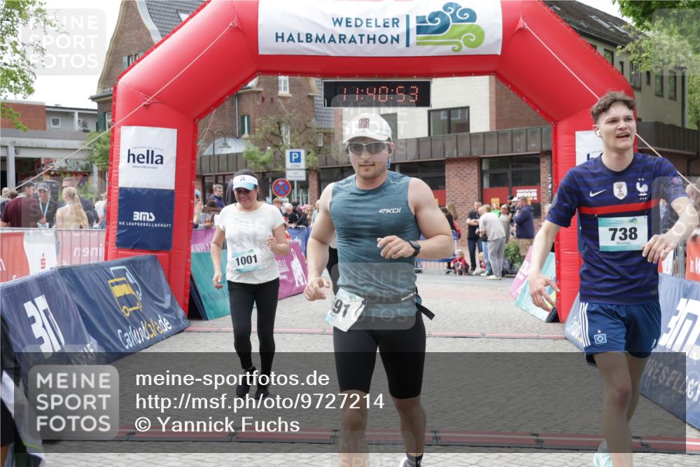 10.05.2026 - 8. Wedeler Halbmarathon Yannick Fuchs http://msf.ph/oto/9727214 10.05.2026 11:40:51 Ziel 340, 591, 639, 738, 957, 1001 meine-sportfotos.de
