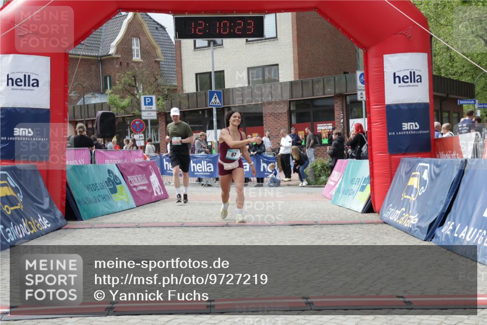 10.05.2026 - 8. Wedeler Halbmarathon Yannick Fuchs http://msf.ph/oto/9727219 10.05.2026 12:10:21 Ziel 79, 87, 183, 505 meine-sportfotos.de