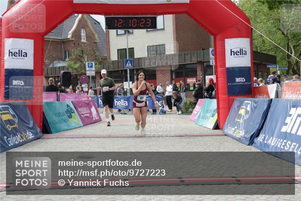 10.05.2026 - 8. Wedeler Halbmarathon Yannick Fuchs http://msf.ph/oto/9727223 10.05.2026 12:10:21 Ziel 79, 87, 183, 505 meine-sportfotos.de