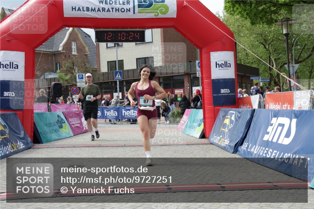 10.05.2026 - 8. Wedeler Halbmarathon Yannick Fuchs http://msf.ph/oto/9727251 10.05.2026 12:10:22 Ziel 79, 87, 183, 311, 505 meine-sportfotos.de