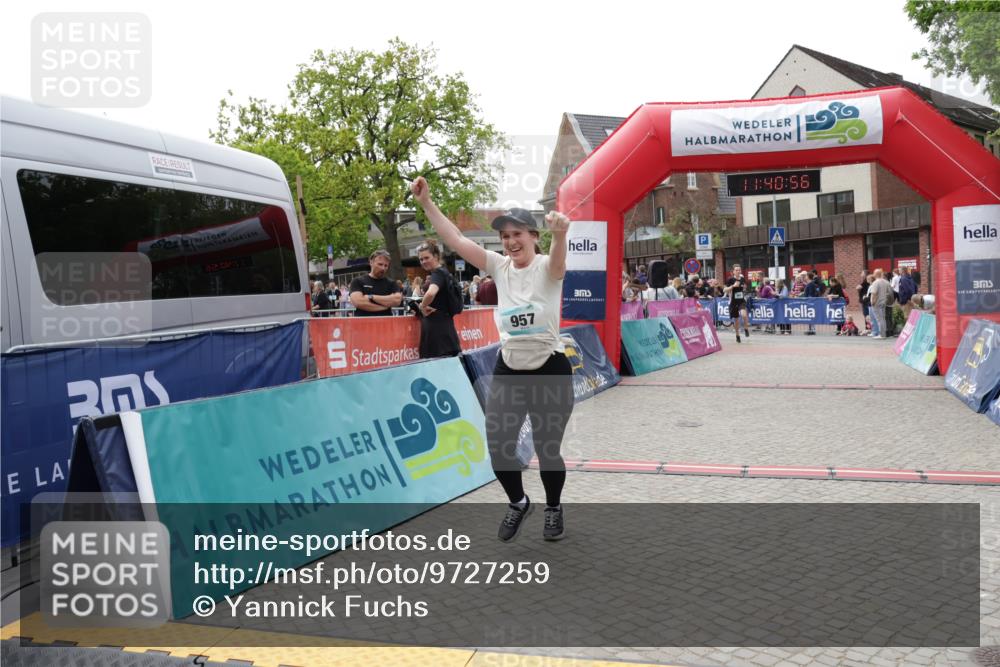 10.05.2026 - 8. Wedeler Halbmarathon Yannick Fuchs http://msf.ph/oto/9727259 10.05.2026 11:40:55 Ziel 591, 957, 968, 1001 meine-sportfotos.de